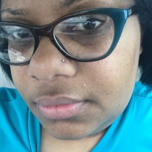 Meet your Posher, Alisha